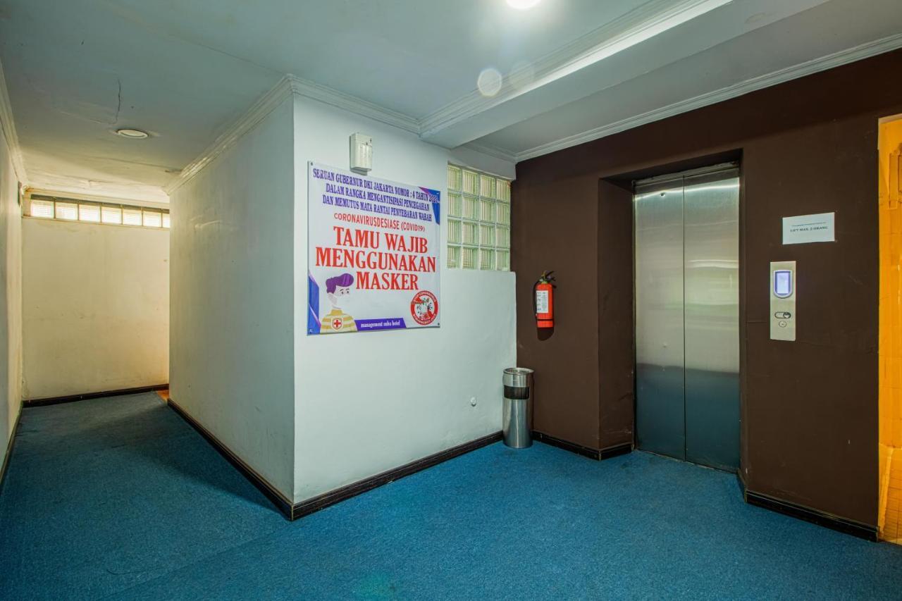 Suba Hotel Джакарта Екстериор снимка
