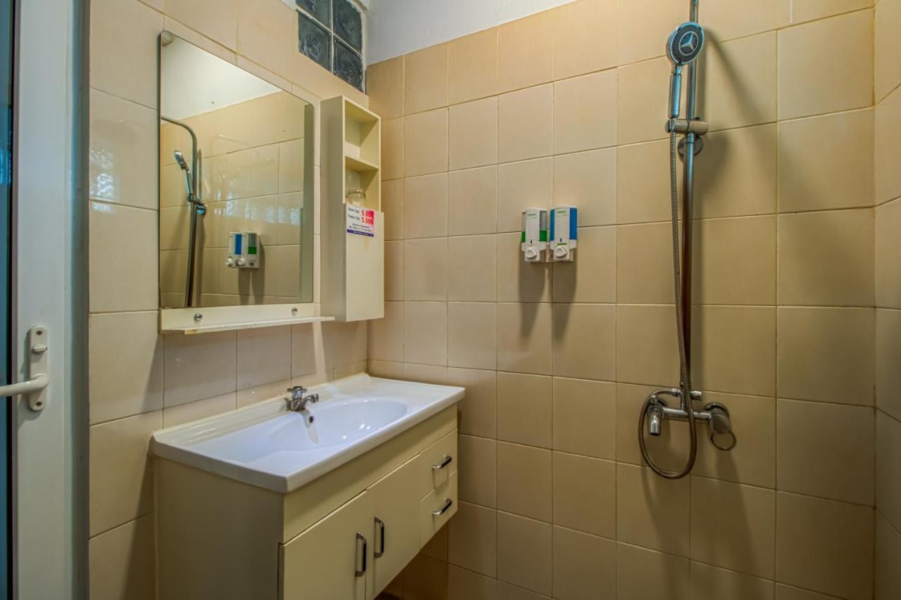 Suba Hotel Джакарта Екстериор снимка